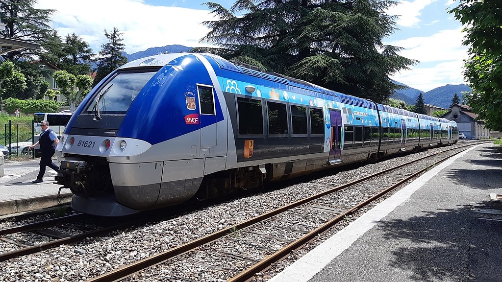 Réponse d'une cheminote au PDG de la SNCF : « il cherche à monter les usagers contre les grévistes »