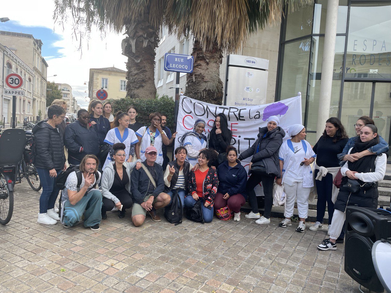 « Elior, tu vas payer ! » : Les agents de services hospitaliers convergent pour afficher leur colère