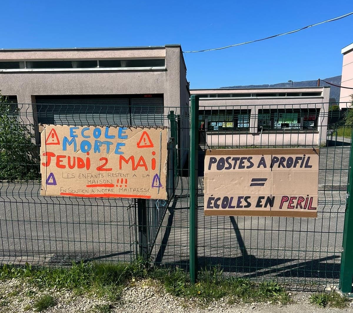 Chambéry. Les parents d'élèves rejoignent la mobilisation en soutien à une enseignante 