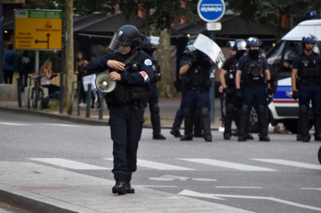 Toulouse : 4 personnes, dont 1 mineur, enfermées plus de 24h en GAV après la manifestation de mercredi