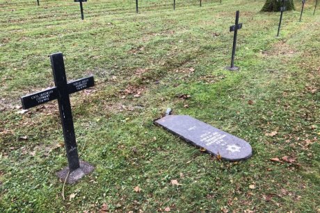 Antisémitisme : dix stèles de sépultures juives dégradées dans un cimetière de l'Oise