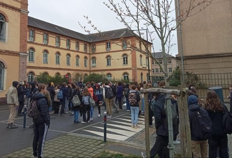 Rennes. Au lycée Jean Macé, les élèves s'organisent contre l'interdiction des abayas
