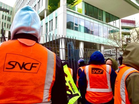 Les aiguilleurs de Paris Nord envahissent le siège de SNCF Réseau