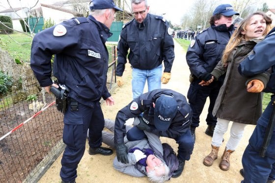 Poitiers (86). Qui nous protège de la police ?!