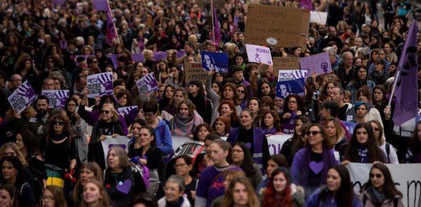 Débats stratégiques autour du « féminisme pour les 99% » dans l'Aveyron