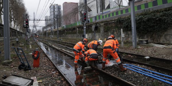 6 mythes sur les « privilégiés » de la SNCF, démentis par un cheminot