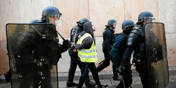 Le procureur de la République de Paris veut prolonger les GAV pour empêcher de manifester