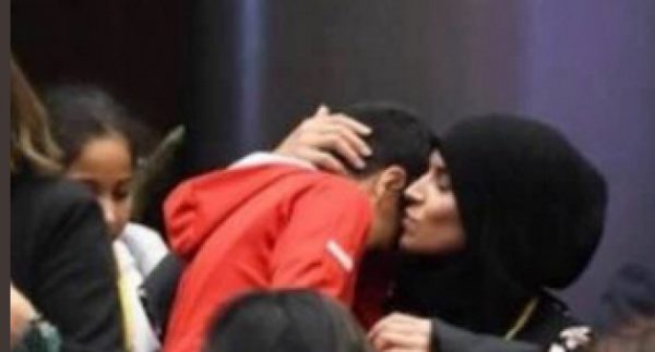 Agression d'une femme voilée devant son enfant : la surenchère du RN après l'« hydre islamiste »