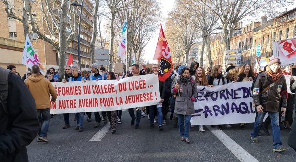 5000 manifestants contre la réforme Blanquer et la répression des lycéens à Toulouse !