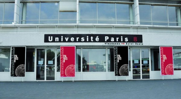 Communiqué du Poing Levé Paris 8 : « Report des élections et enseignement en distanciel : pour étudier et travailler dignement il nous faut des moyens ! »