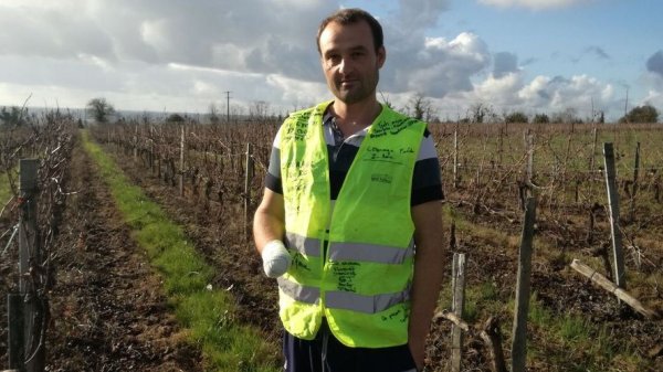 Solidarité avec Frédéric, ouvrier amputé d'une main par une grenade le 1er décembre à Bordeaux 