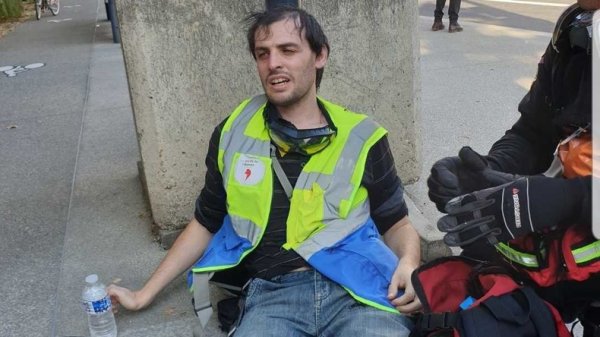 VIDEO. "Je vous emmerde la LDH ! vous nous pétez les couilles !" : la police tabasse et insulte des observateurs