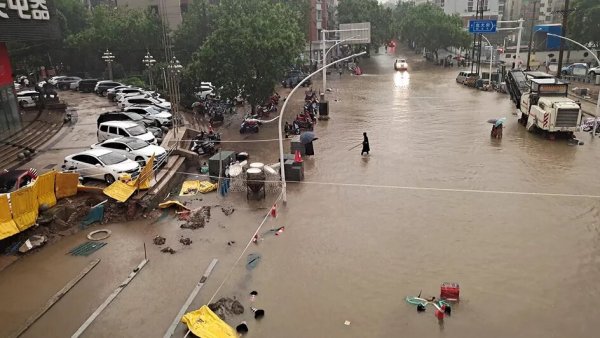 Chine. Zhengzhou sous les eaux : la catastrophe climatique se poursuit