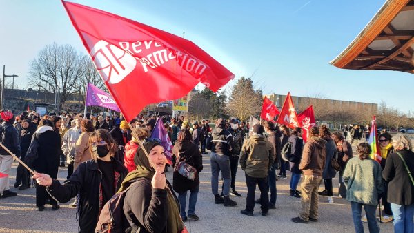 Metz. 200 manifestants au rassemblement contre la venue de Zemmour et ses idées réactionnaires
