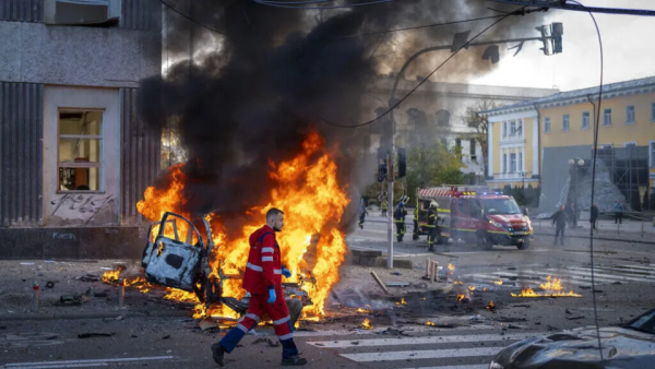 Nouvelle escalade du conflit en Ukraine : plusieurs villes ukrainiennes bombardées