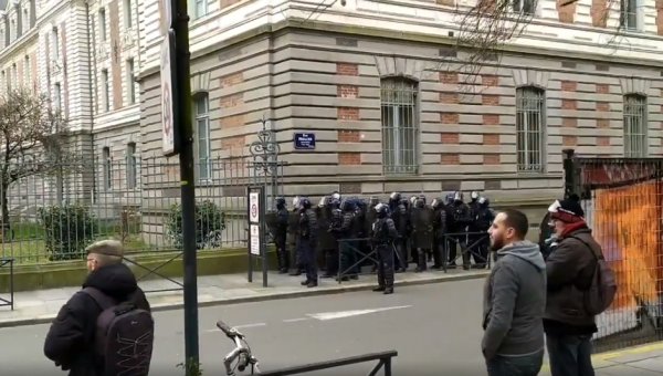 VIDEO. 24 janvier : à Rennes, la police tend une embuscade aux manifestants pacifiques avant de charger le cortège