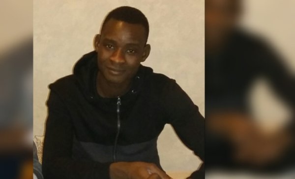 Pour éviter l'humiliation de la prison, un jeune Malien de 16 ans se suicide en sautant du huitième étage