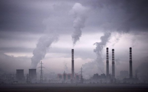 Capitalisme pollueur : 63 milliardaires émettent autant de CO2 que la moitié de la population française
