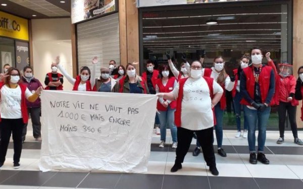 « Auchan nous a trahis » : mais où est la prime de 1000 euros promise par l'enseigne ?