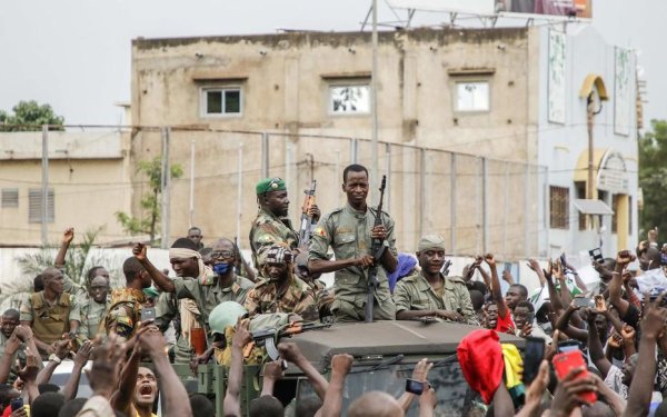 Mali. Un nouveau coup d'État fait tomber un allié de l'impérialisme français