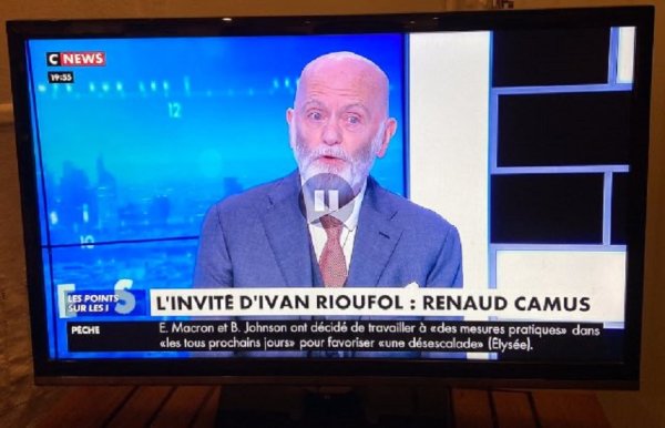 Théoricien d'extrême-droite et inspirateur de crimes racistes : tapis rouge pour Renaud Camus sur CNEWS