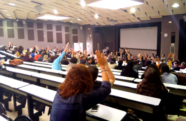 Université Paul Valéry- Montpellier : en AG, 250 étudiants votent la mobilisation du 9 octobre