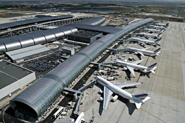 Aéroport de Roissy. Un ouvrier meurt après une chute de 10 mètres