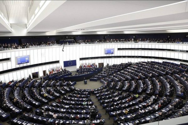 Parlement européen : doubles salaires et conflits d'intérêts massifs !