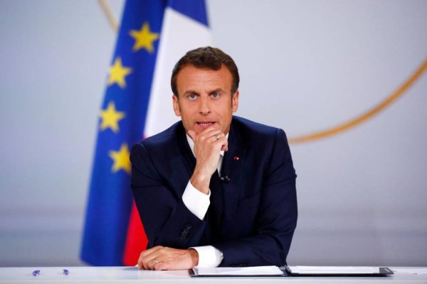 Macron, ministre en 2016 : pas de homards mais des dîners « quasiment tous les soirs »