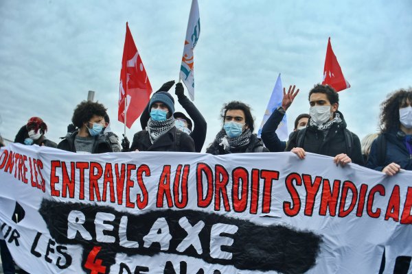 Les soutiens des 4 de Nanterre mobilisés contre la répression des militants étudiants