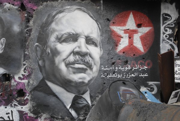 Algérie. Bouteflika promet un mini-mandat, une manœuvre qui ne dupe personne
