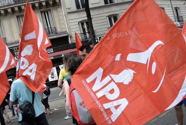 Feuille de route du NPA : Pour "un mouvement d'ensemble s'appuyant sur une grève de masse qui se généralise"