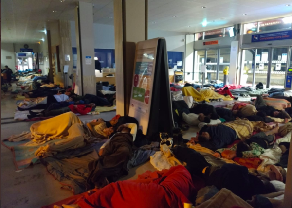 200 réfugiés occupent la gare de Briançon : exigeons des papiers et des logements pour tous !