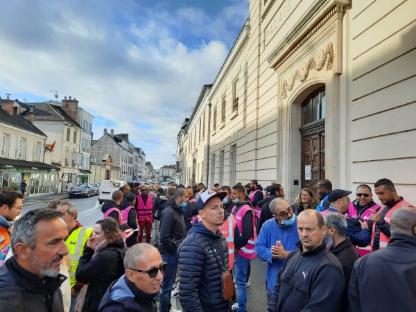 Transdev fait le pari de la répression et cherche à expulser les grévistes de Vulaines-sur-Seine
