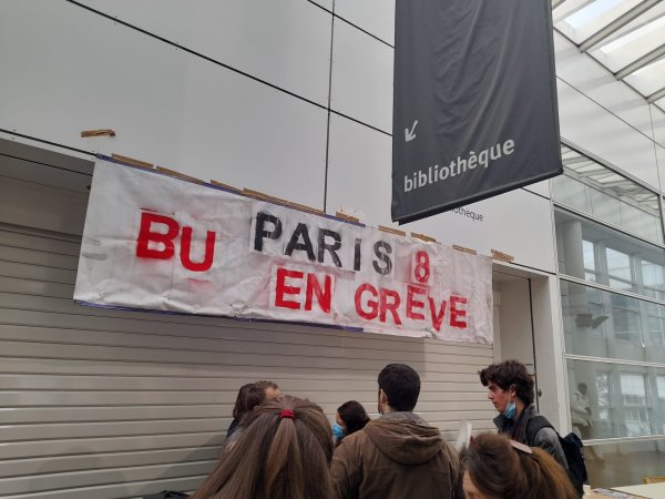 Paris 8. Soutien aux agents de la BU, en grève de solidarité avec 3 contractuels non-renouvelés !