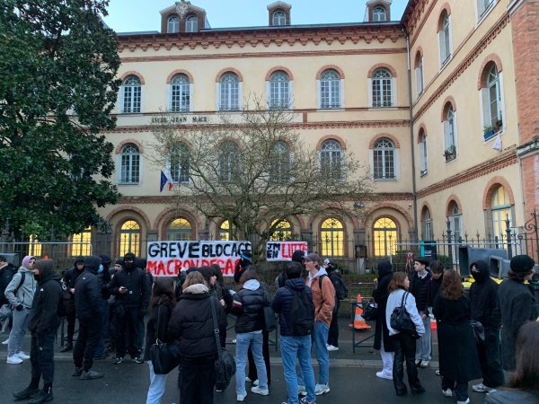 « Multiplier les AGs pour construire une riposte lycéenne » : le lycée Jean Macé mobilisé à Rennes