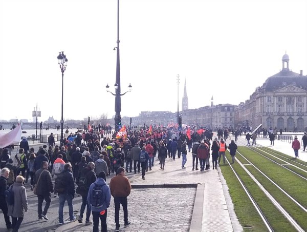 A Bordeaux, 40 000 manifestants battent le pavé en cette 51ème journée de mobilisation