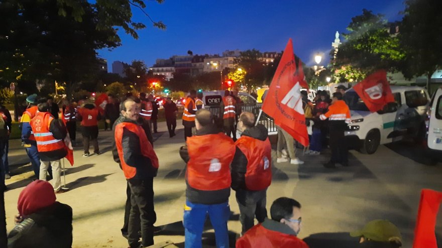 Primes, repos, salaires : victoire pour les travailleurs du nettoyage d'ONET RATP après une grève massive