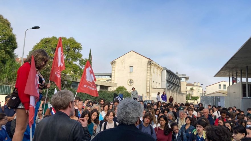 À Bordeaux, près de 200 lycéens disent non à l'expulsion de Shenaya et Ana Maria
